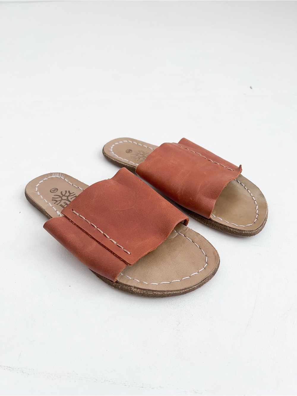 Earthing Harmony Women’s Leather Grounding Slide Sandals in Rust